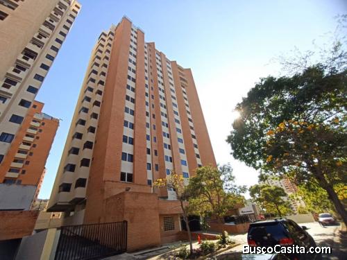 Emerson Vende Apto. de Lujo Urb. la Trigaleña Valencia