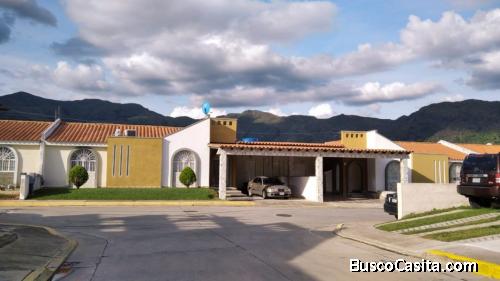 Emerson Vende Casa La Cumaca Resd. Pie de Monte San Diego