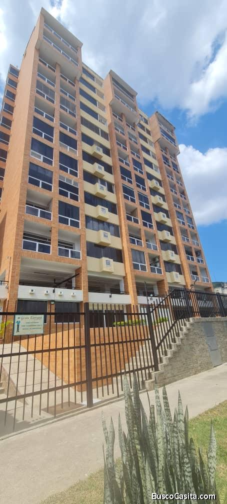VENTA DE APARTAMENTO TIPO ESTUDIO EN LOMAS DEL ESTE. Código 145702