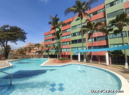 EMERSON Vende Penthouse Tucacas Resd. Esmerald Suites