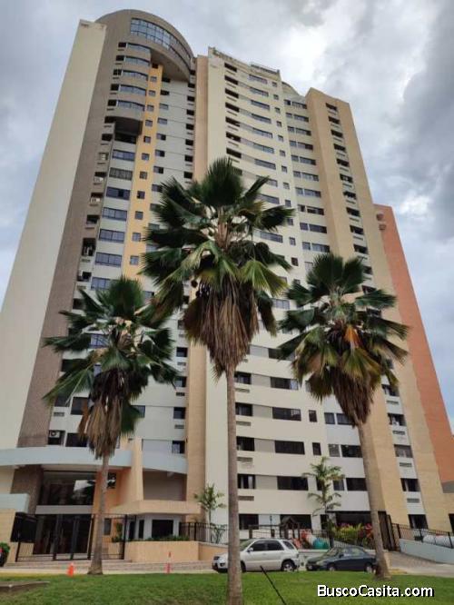 Nelida Lugo Vende apartamento en Valle Blanco Res Estratosfera IDLEA-944