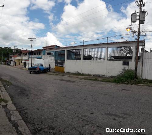 Se Alquila con Opción a Compra Galpón, Urb. El Bosque El Vigía Edo. Mérida