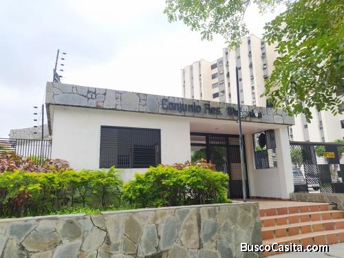 Apartamento en el Conj. Res. Wimbledon. Codigo: Foa-2310