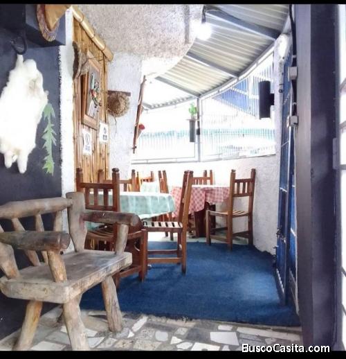 Apartamento con local comercial