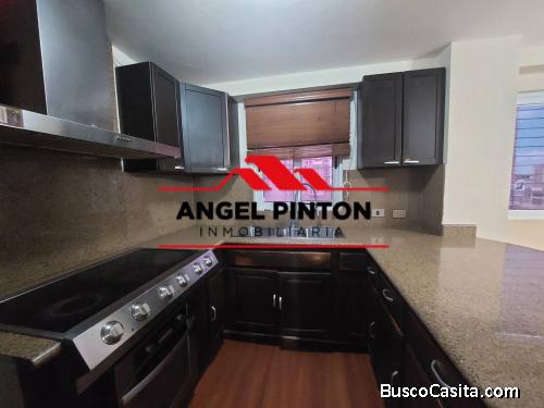 APARTAMENTO EN ALQUILER EN AV 5 DE JULIO MARACAIBO API 3097