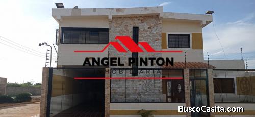 CASA VENTA ALTOS DE MARACAIBO API 3132