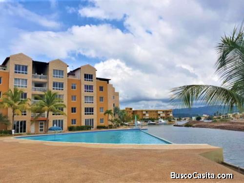 Century 21 Ofrece Bello Pb 66 M2 En Marina Del Rey