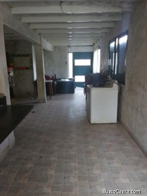 Se vende Casa En el Manzano con amplio terreno