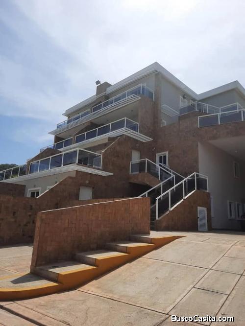 Apartamento con piscina en Lomas de Encanto, Guatamare, Nueva Esparta, Margarita.
