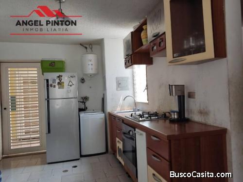 APARTAMENTO VENTA MACARACUAY CARACAS API 6003