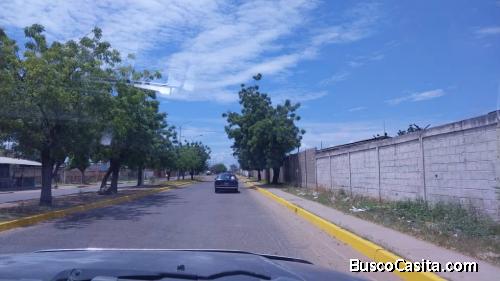 SE VENDE TERRENO ZONA INDUSTRIAL 2, FRENTE A CERVECERIA POLAR MARACAIBO
