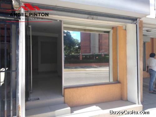 LOCAL COMERCIAL EN ALQUILER AV. EL MILAGRO MARACAIBO API 3161