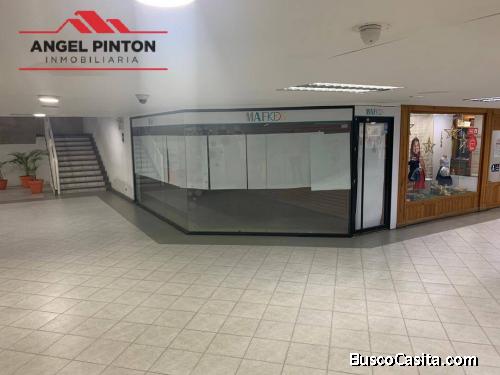 LOCAL COMERCIAL EN VENTA EN AV EL MILAGRO MARACAIBO API 3203