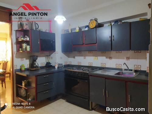 APARTAMENTO EN VENTA AV GOAJIRA MARACAIBO API 3215