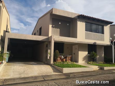 Venta de Townhouse en CR Antillana Hills. Villa Antillana, Puerto Ordaz