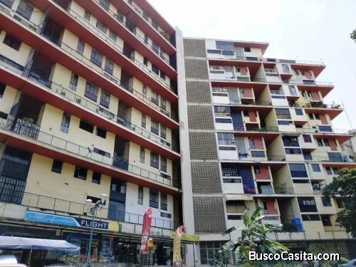 SE VENDE APARTAMENTO DUPLEX 240 MTS.2, URB. EL PARAISO,  AV. JOSE ANTONIO PAEZ