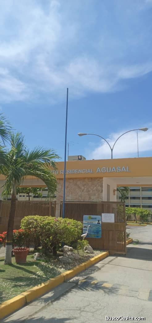 Remate de apartamento en HIGUEROTE AGUAZAL