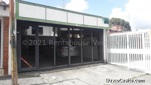 Se vende casa La Trinidad MLS 22-19242  0412 2003199    04241181339