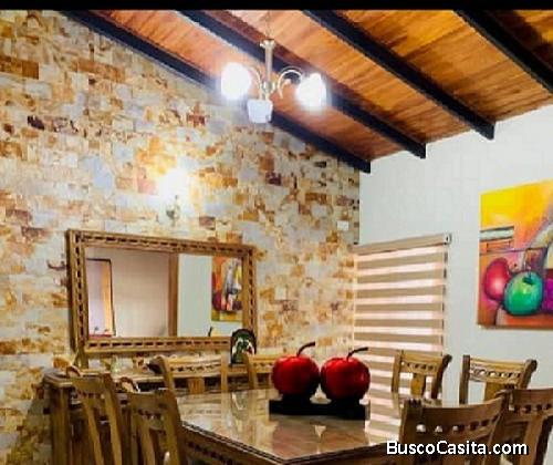 Casa Valle de Oro Lujosa y Remodelada San Diego