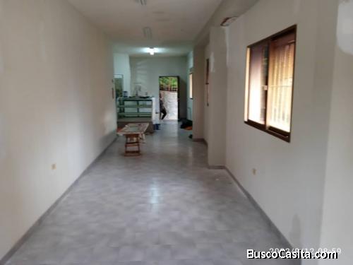 ALQUILO OFICINA EN SANTA MONICA 