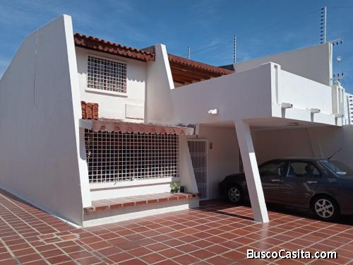 SE VENDE CASA SECTOR LAGO MAR BEACH MARACAIBO