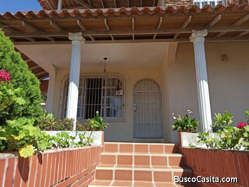 Quinta en una de las mejores zonas de Barquisimeto, Colinas de Santa Rosa al Este de la Ciudad