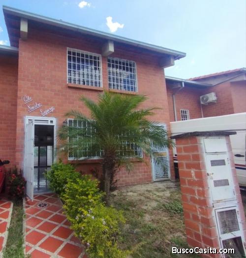 Bella y còmoda casa en Guatire Edo. Miranda