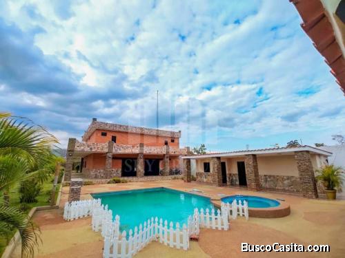 LEMFI-051 Casa en venta tocuyito Res. Safari Ranch 04121974097