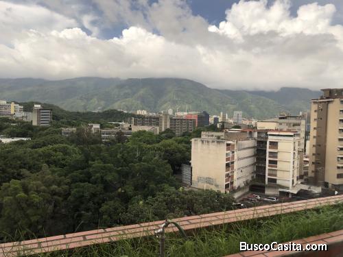 Apartamento PH de Tres Niveles en Venta