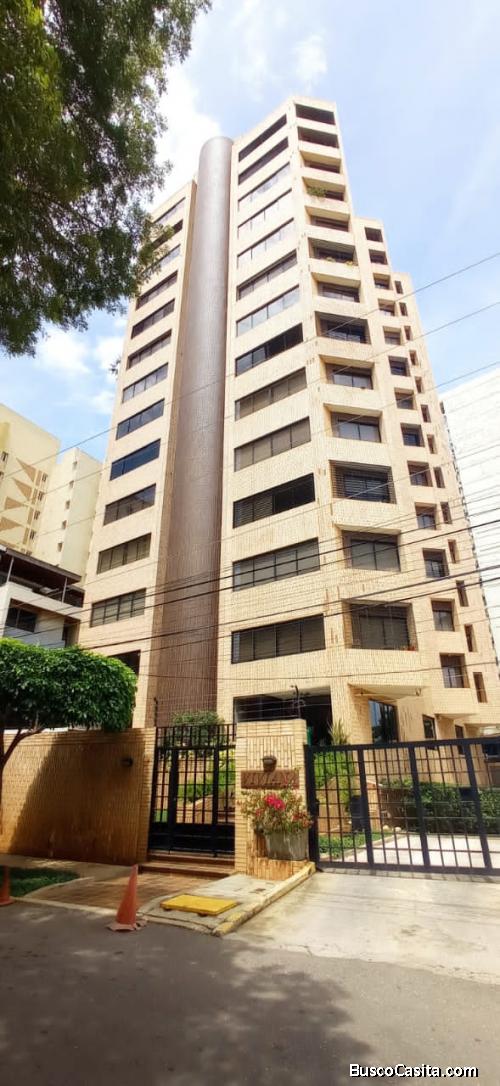 SE VENDE TOWHOUSE LAGO MAR VILLA MARACAIBO