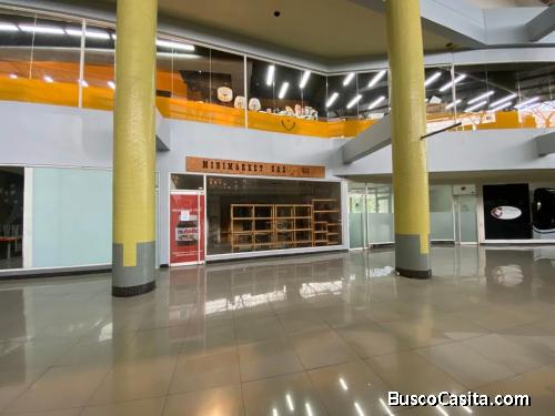 Gheizel Lugo Vende Local en el C.C Piazza - El Parral FOA-442