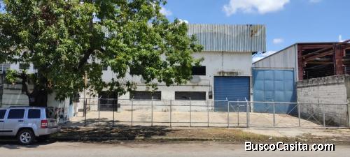 Galpón en zona industrial fog-147