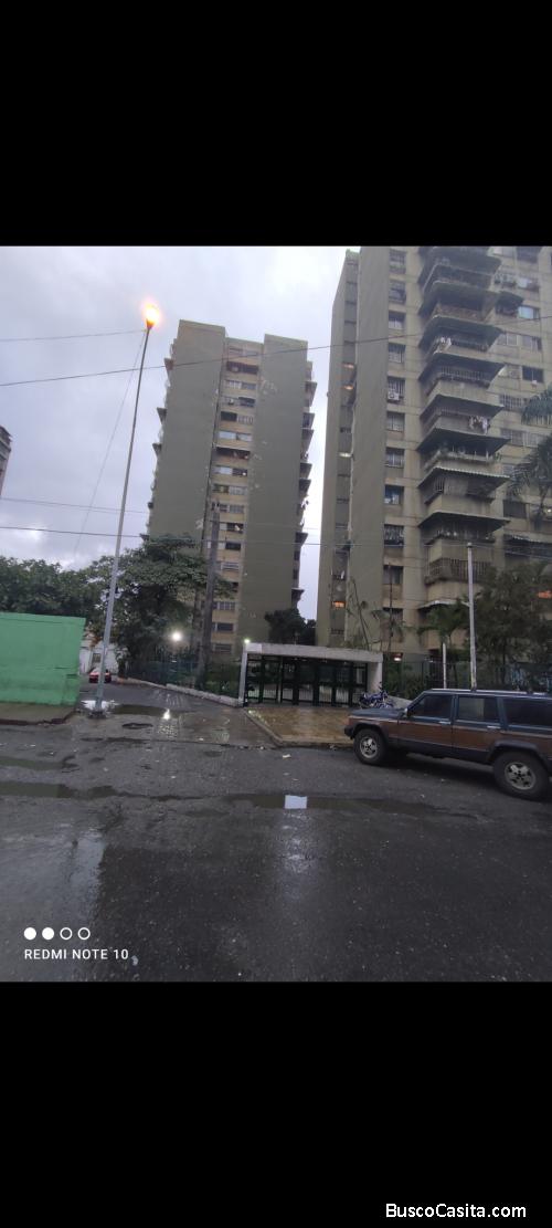 Se vende apartamento.  Negociable