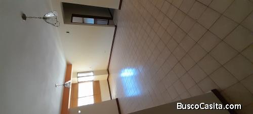 Apartamento en Alquiler Res. Caribe II