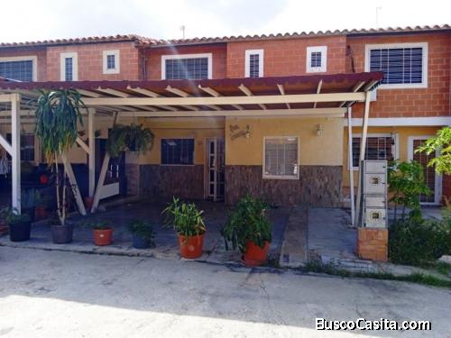 Town House en Paraparal, Los Guayos, Estado Carabobo