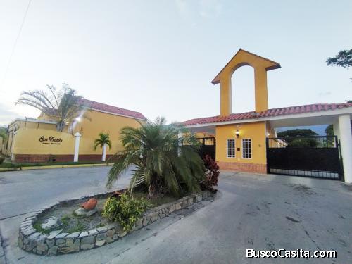 Town House en el Conj. Res. Los Frailes. Código: Foth-384