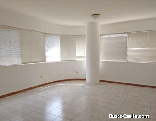 SE VENDE APARTAMENTO LAGO CRISTAL SECTOR VALLE FRIO MARACAIBO 