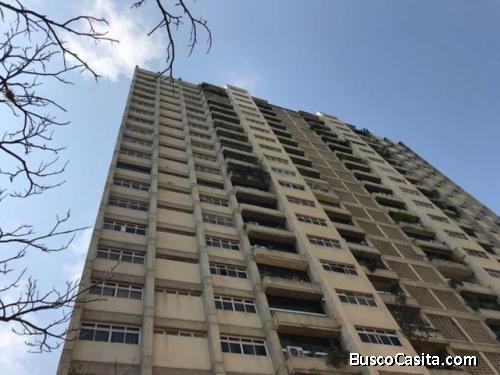 Se vende Apartamento Colinas de Quinta Altamira MLS #23-2520