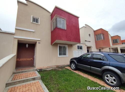 Casa en venta en Ciudad Roca 