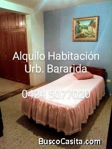 Licenciada Alejandra Salinas alquila habitación en el Este