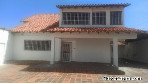 EN VENTA CASA EN URB. MAR, SECTOR MORRO II, LECHERIA