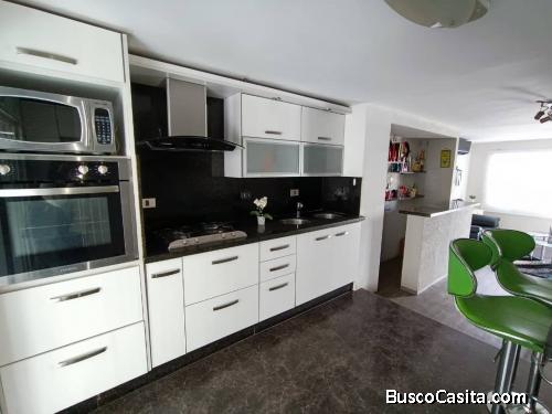 Saidsa Viccionacce vende town house de 3 pisos en Caminos de Tarabana 