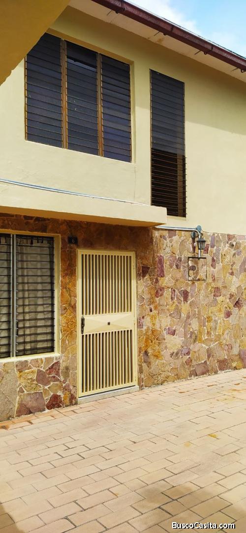 Casa en la Urbanización Obelisco, oeste de Barquisimeto 