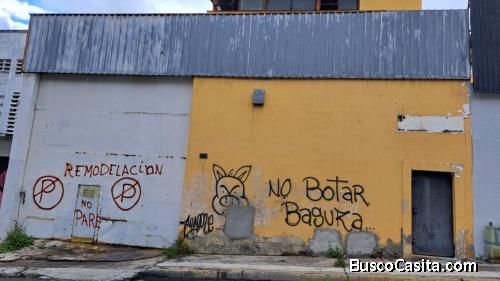 Galpón  Depósito en Venta de Oportunidad para Remodelar en Boleíta Norte, Caracas FOC-G-005