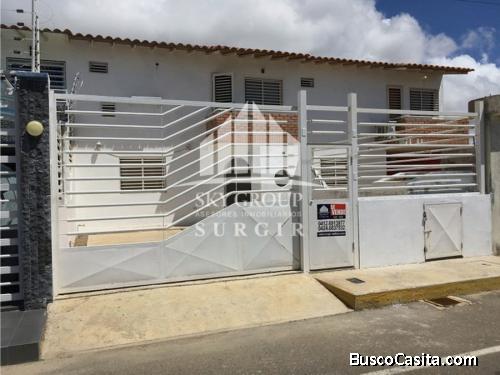 Venta casa tipo townhouse en Puerta Maraven