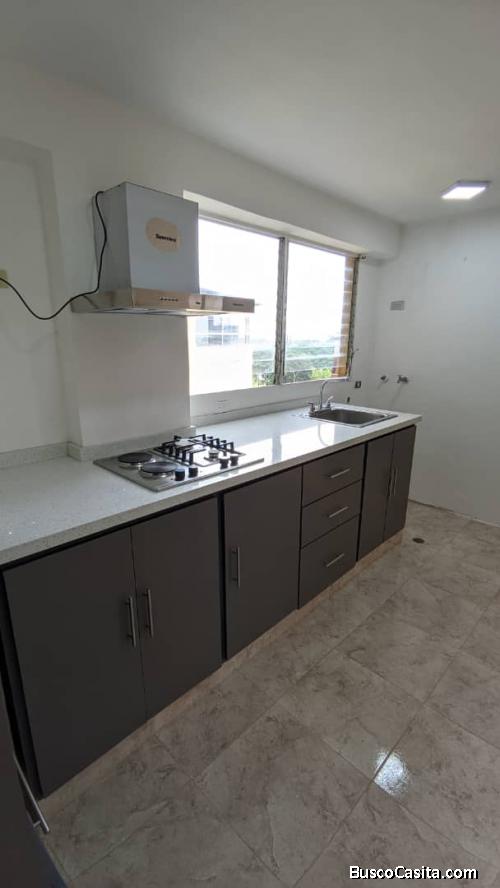 Soraya Blanco vende hermoso apartamento en el este de Barquisimeto 