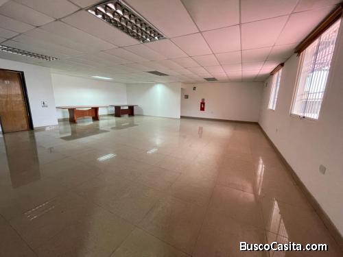 OPTIMO EDIFICIO DE USO INDUSTRIAL Y COMERCIAL