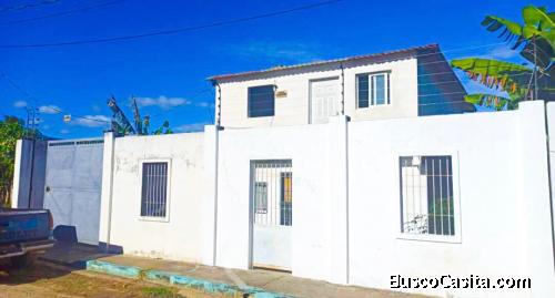 casa con  piscina, garaje,  cer electrico