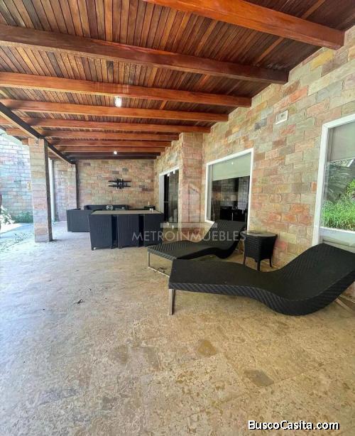 Se vende Bellísima casa en la Entrada Valencia edo Carabobo