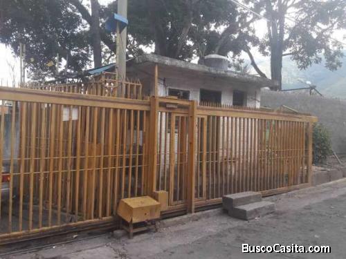 Alquiler de bello galpon (543,37 m2) Filas de Mariches